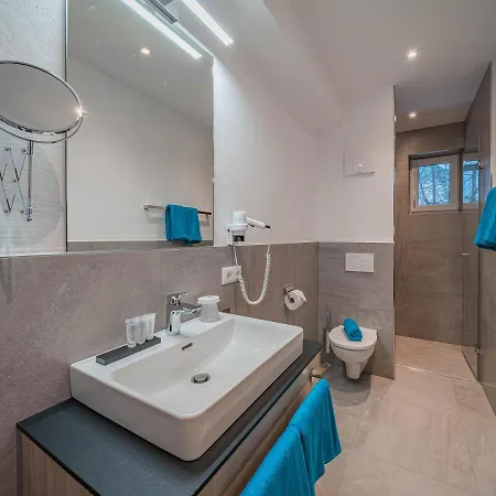 Andrea Cäciel - Alpline Kg Appartement