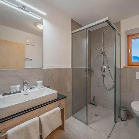 Andrea Cäciel - Alpline Kg